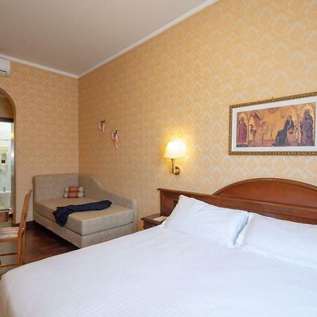 Hotel Boccaccio Firenze Bagian luar foto