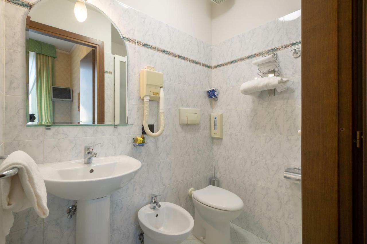 Hotel Boccaccio Firenze Bagian luar foto