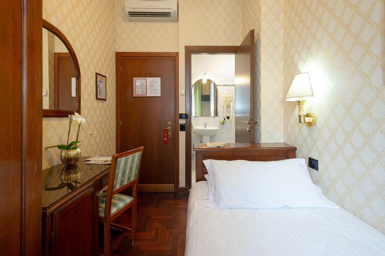 Hotel Boccaccio Firenze Bagian luar foto